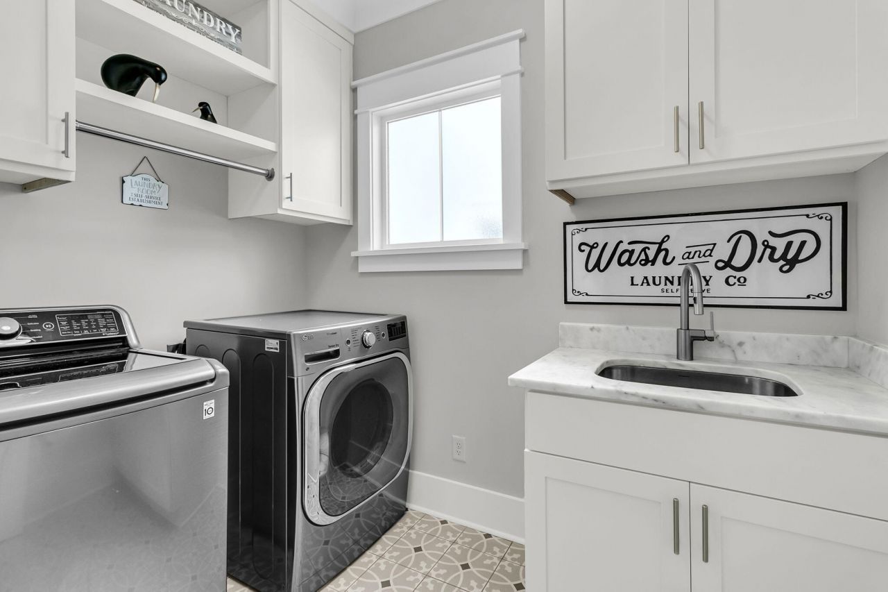 1970 Bellona Street Photo 34