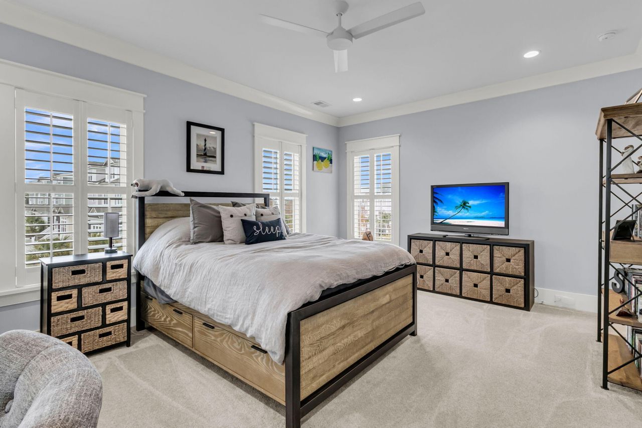 1970 Bellona Street Photo 39