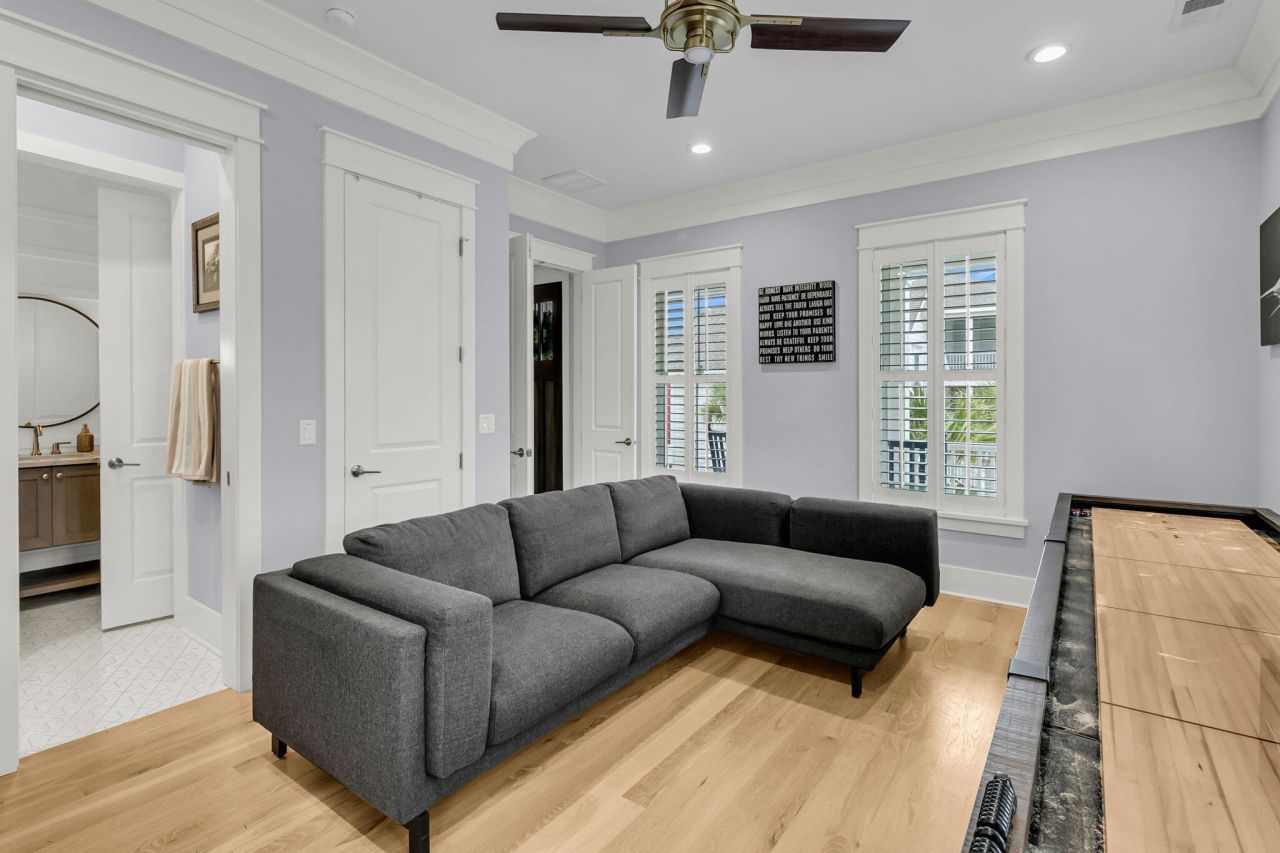 1970 Bellona Street Photo 49