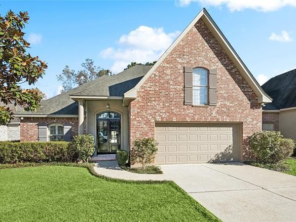 305 BROWN THRASHER Loop, Madisonville, LA 70447