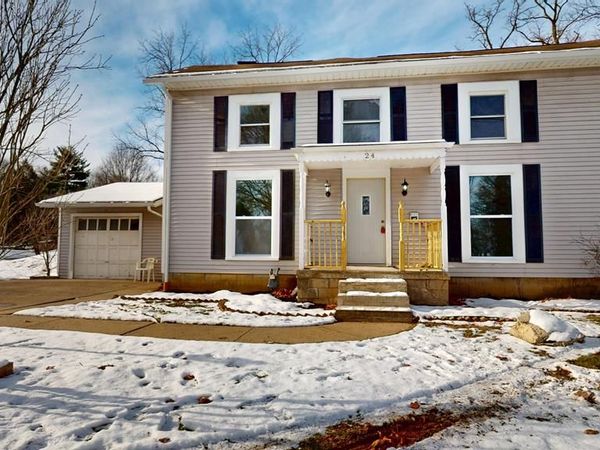 24 Maple Street, Lexington, OH 44904