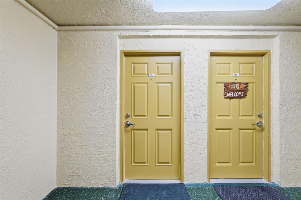 17450 Gulf Boulevard, Unit 104, Redington Shores, FL 33708 Photo