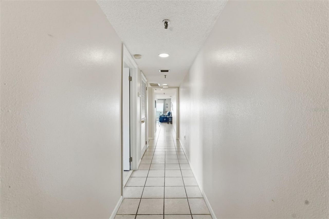 17450 Gulf Boulevard, Unit 104, Redington Shores, FL 33708 Photo