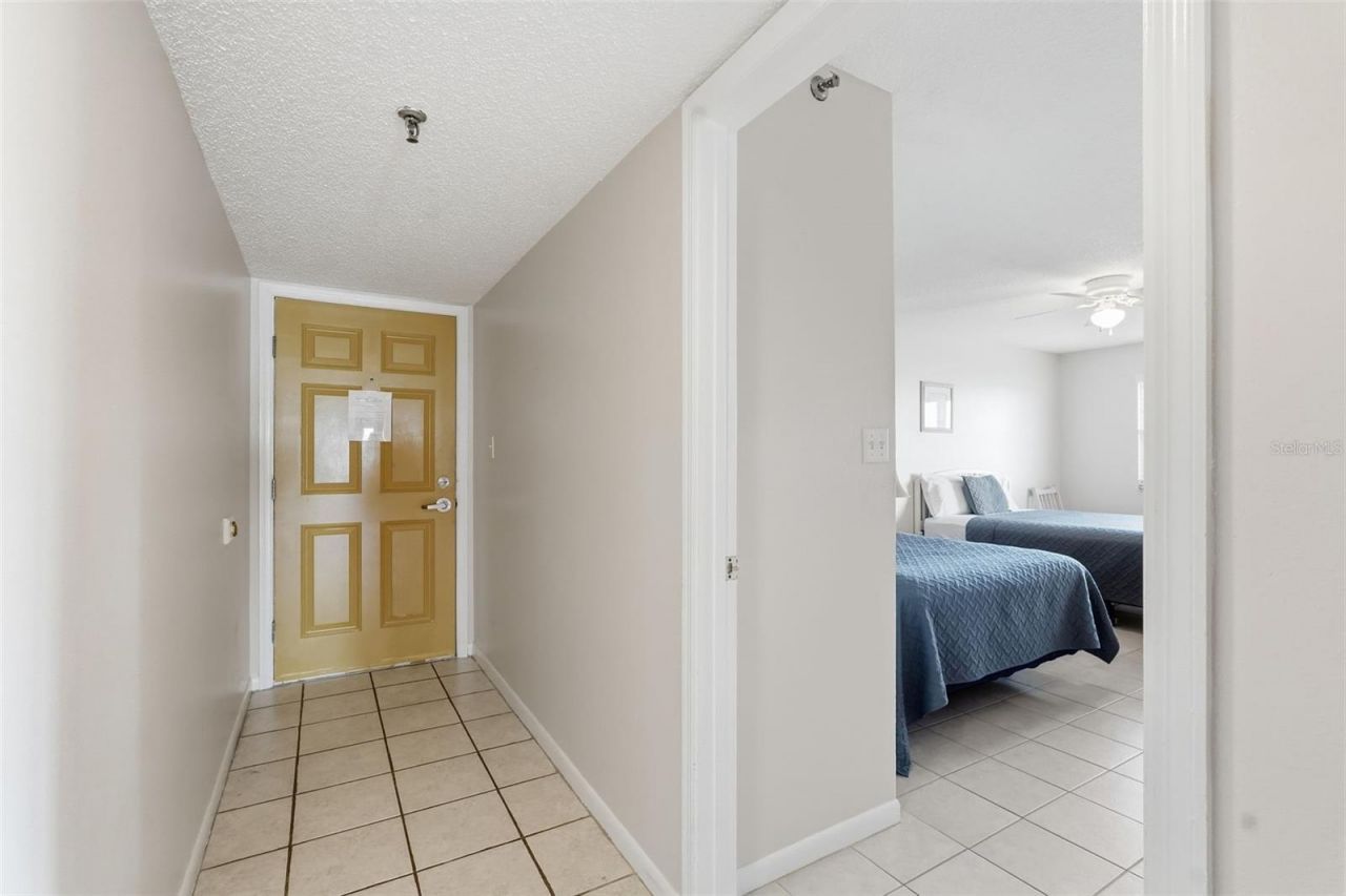 17450 Gulf Boulevard, Unit 104, Redington Shores, FL 33708 Photo