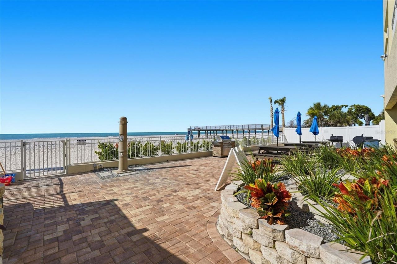17450 Gulf Boulevard, Unit 104, Redington Shores, FL 33708 Photo