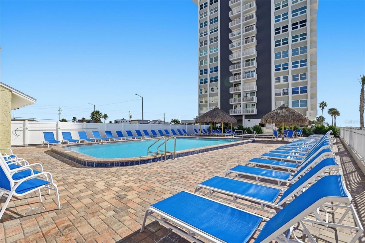 17450 Gulf Boulevard, Unit 104, Redington Shores, FL 33708 Photo