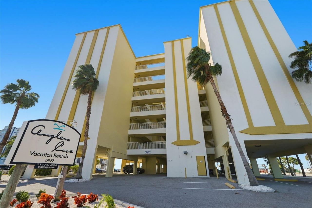 17450 Gulf Boulevard, Unit 104, Redington Shores, FL 33708 Photo