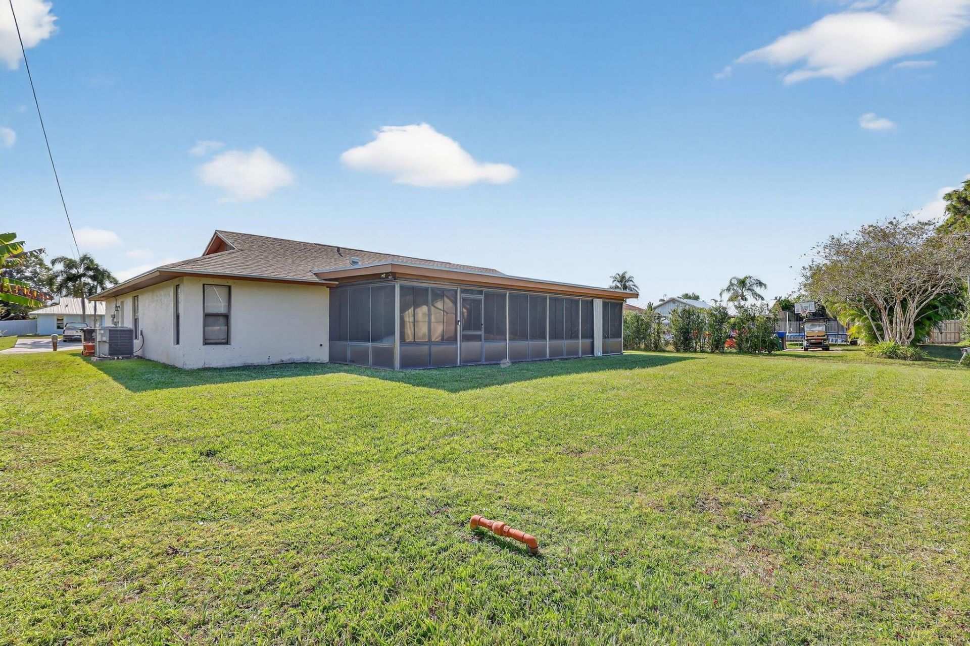 943 SE Brookedge Avenue E, Port Saint Lucie, FL 34983 Photo