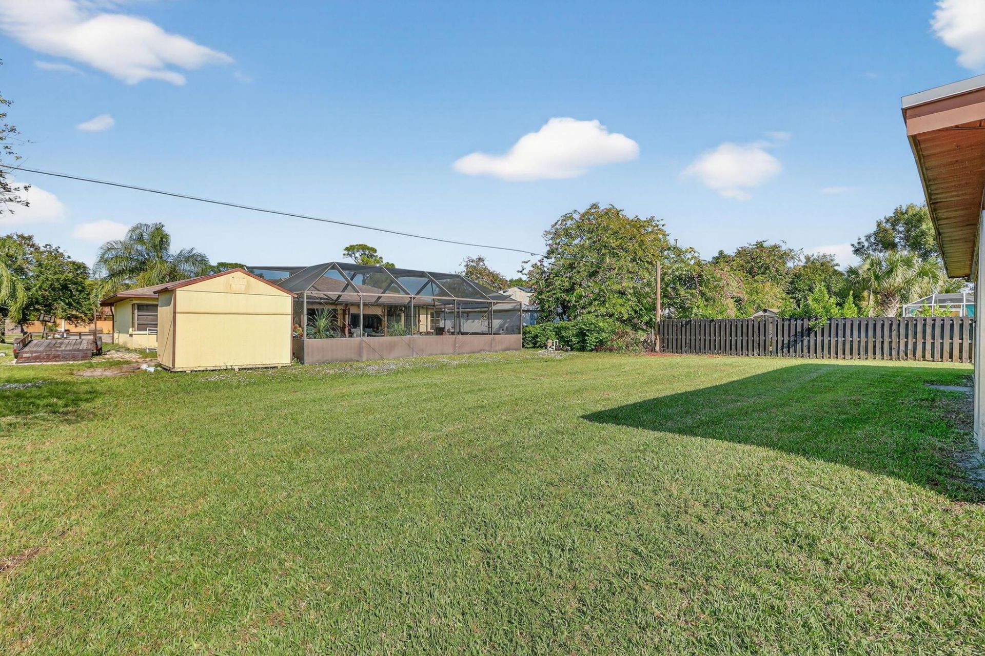 943 SE Brookedge Avenue E, Port Saint Lucie, FL 34983 Photo