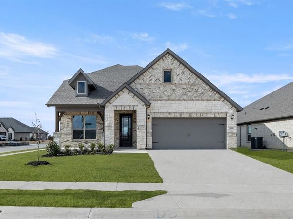 1101 Worthington Drive, Justin, TX 76247