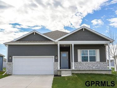 7007 S 205th Street, Gretna, NE 68028