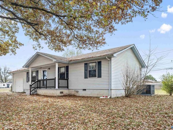 302 Glendale Avenue, Muscle Shoals, AL 35661