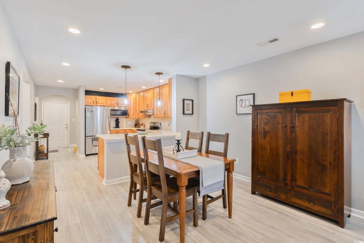 830 Fairway Dr. Photo 16