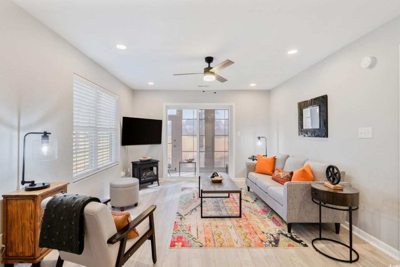 830 Fairway Dr. Photo 18