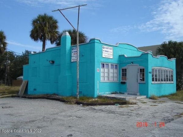 440 W Merritt Island Causeway , Merritt Island, FL 32952