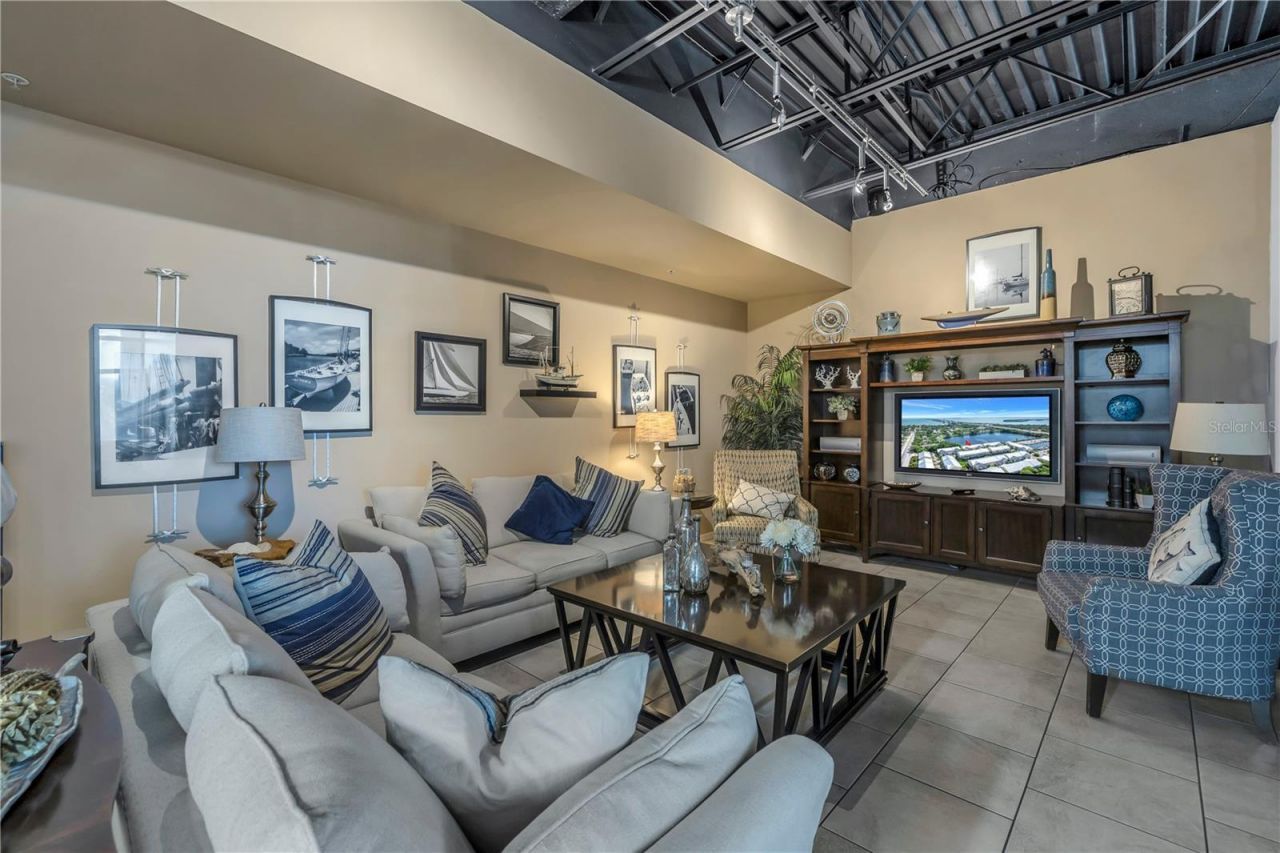 5930 Anchorage Way S, Saint Petersburg, FL 33712 Photo