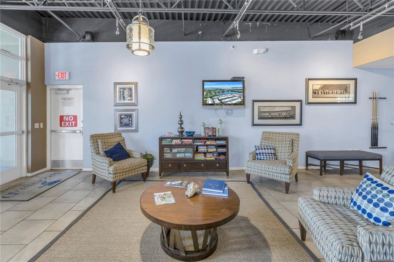 5930 Anchorage Way S, Saint Petersburg, FL 33712 Photo