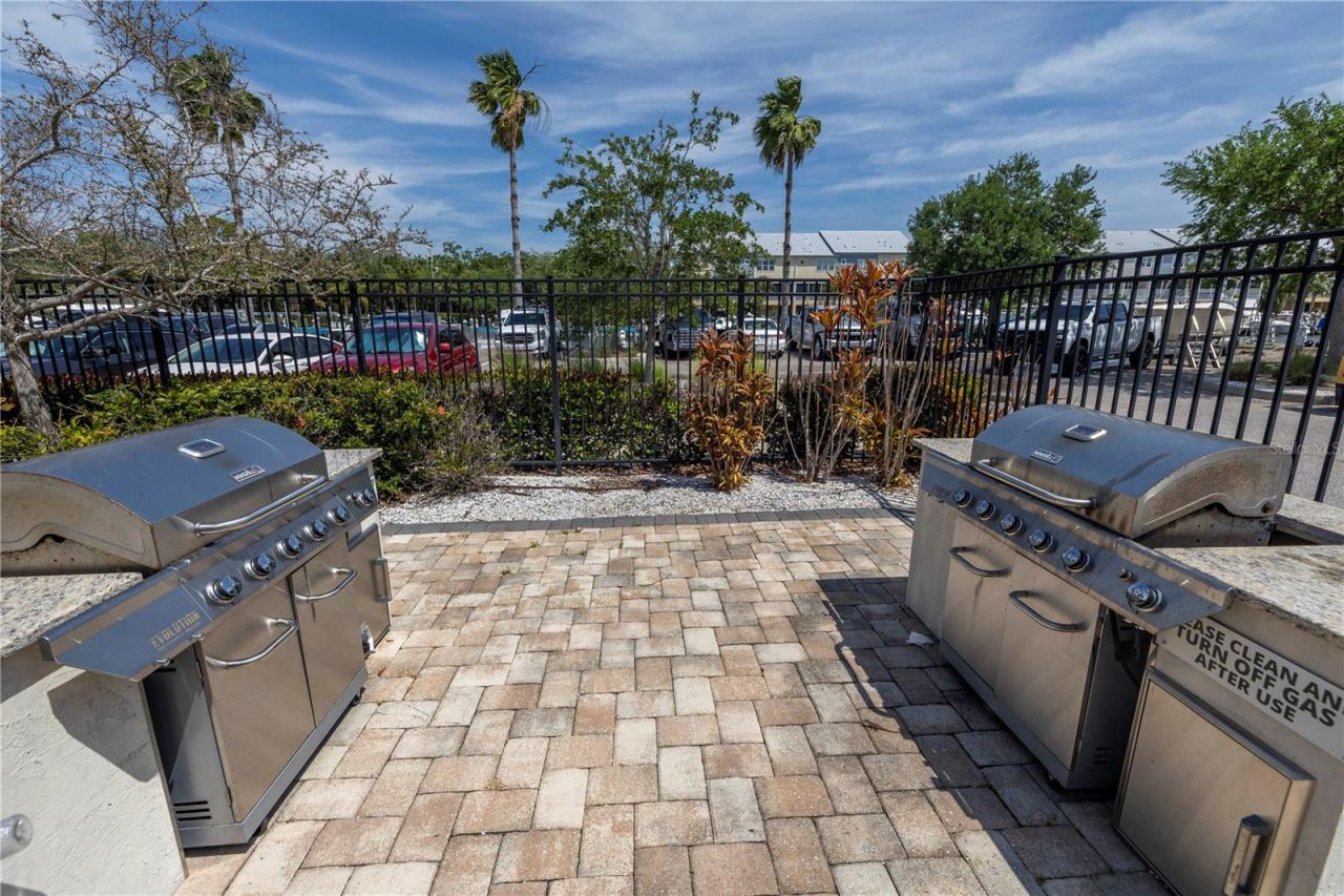 5930 Anchorage Way S, Saint Petersburg, FL 33712 Photo