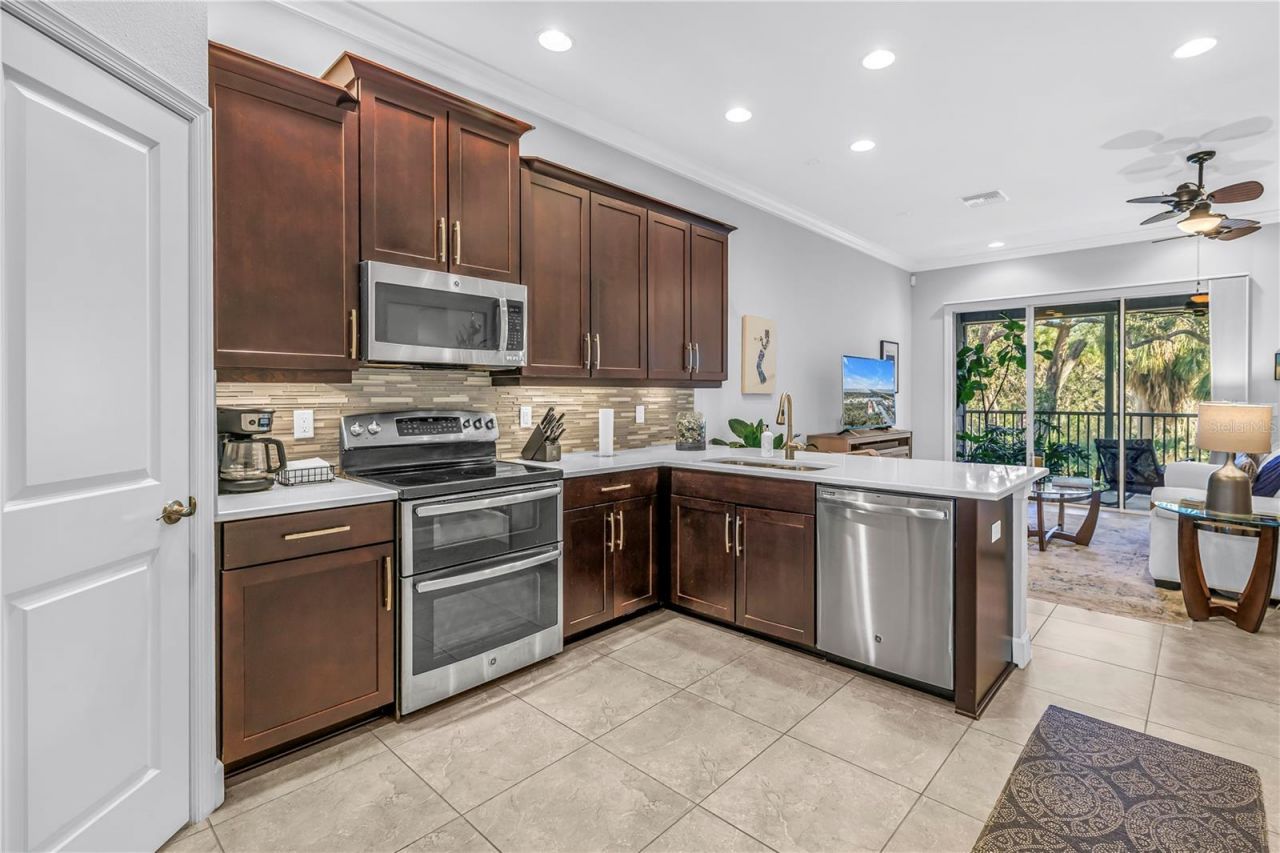 5930 Anchorage Way S, Saint Petersburg, FL 33712 Photo