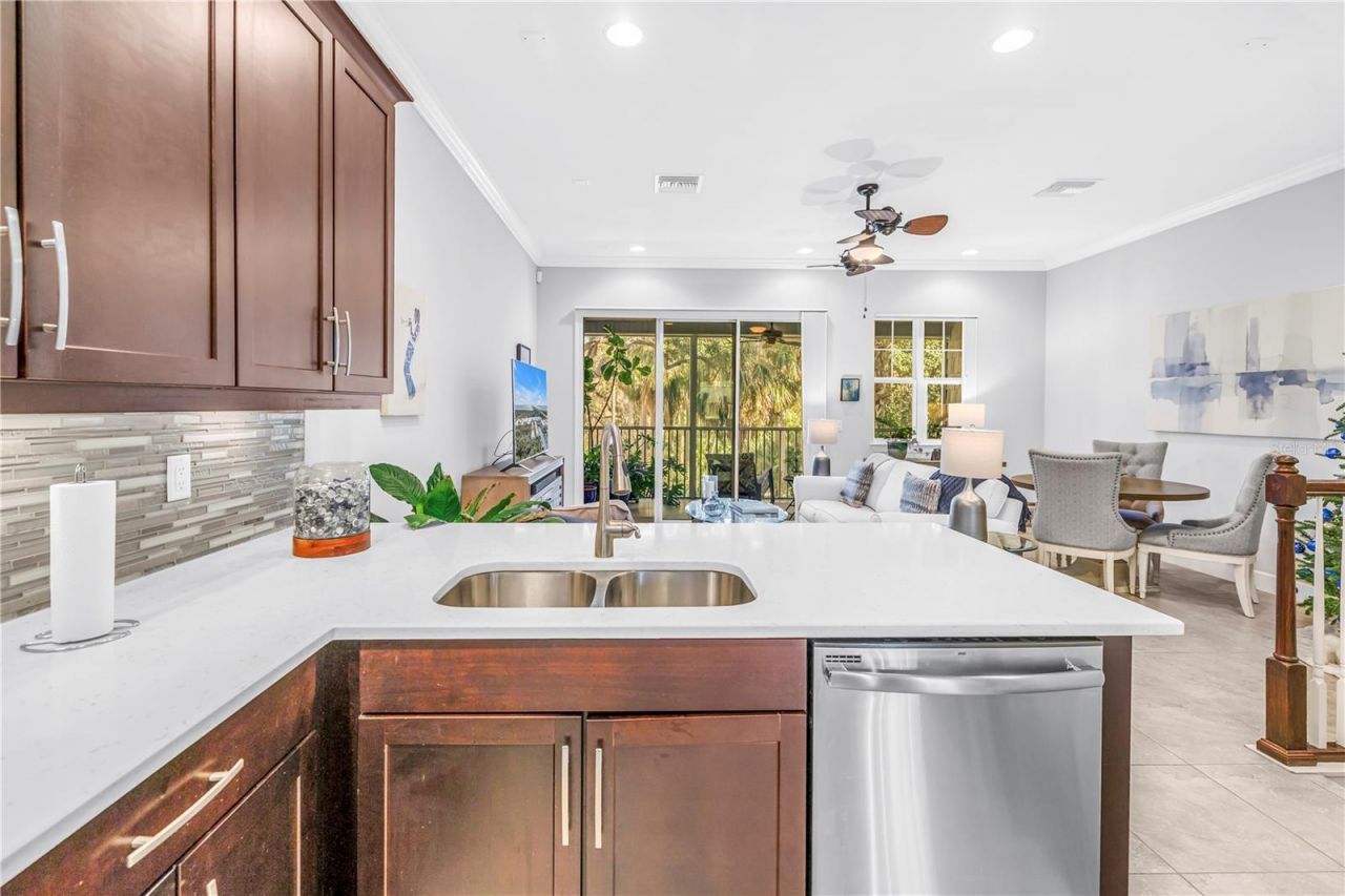 5930 Anchorage Way S, Saint Petersburg, FL 33712 Photo