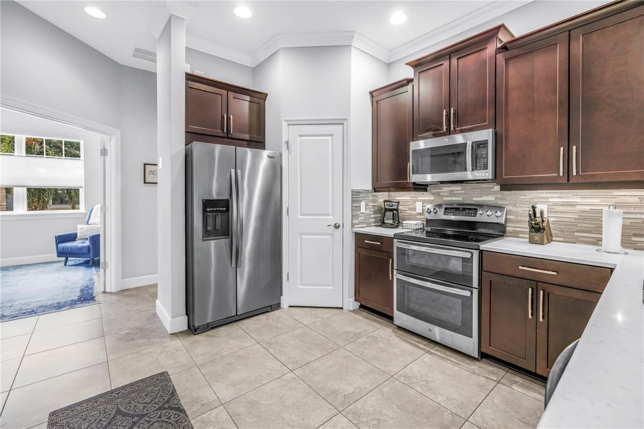 5930 Anchorage Way S, Saint Petersburg, FL 33712 Photo