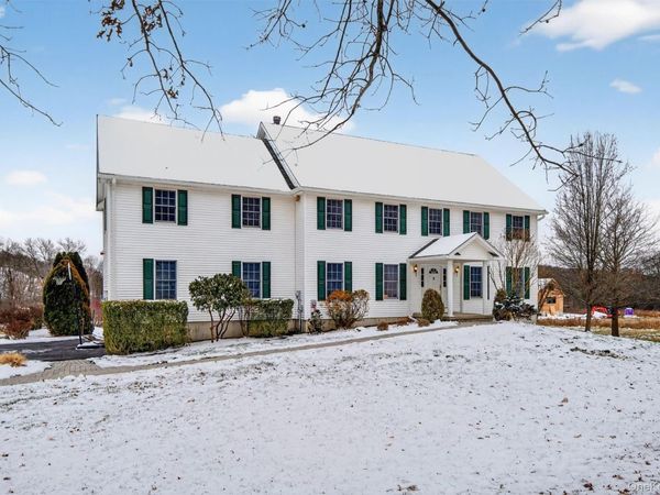 5 Fox Hollow Drive, Blooming Grove, NY 10914