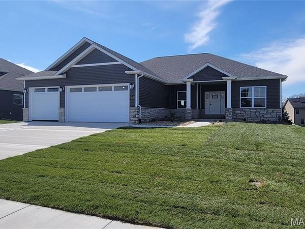 1447 Guilford Place, Troy, IL 62294