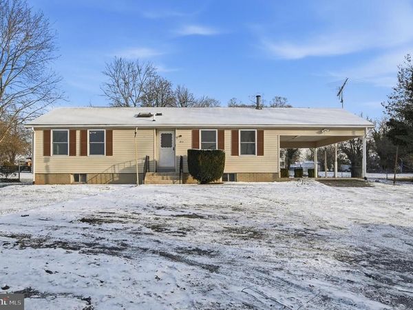 25 A S BERLIN PIKE, LOVETTSVILLE, VA 20180
