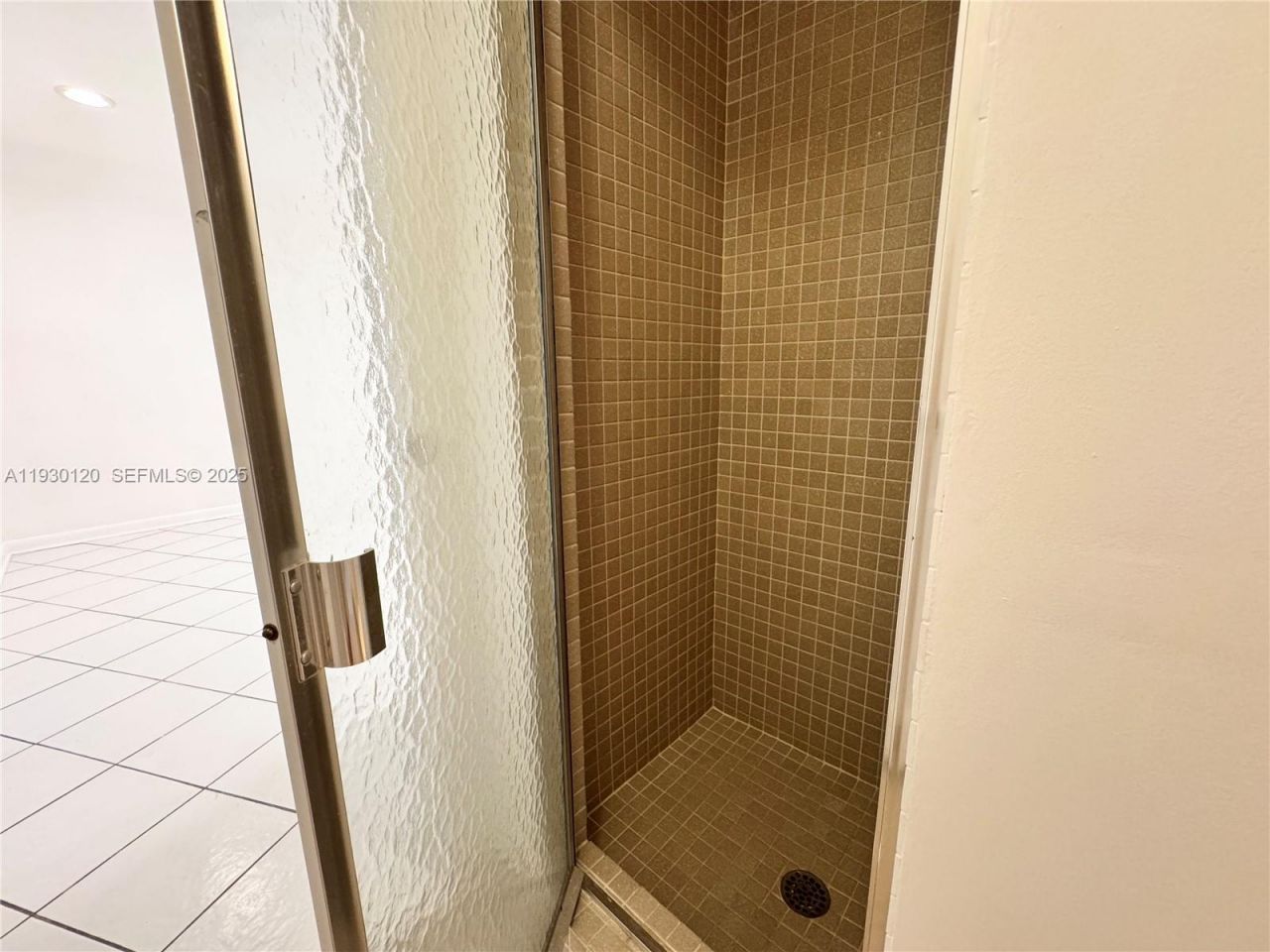 2001 S Saint Andrews Rd, Unit 121, Hollywood, FL 33021 Photo