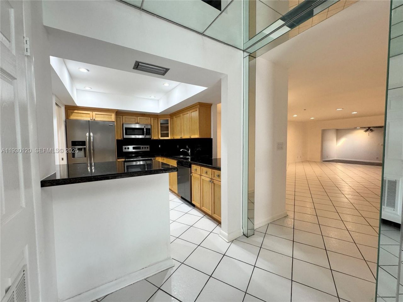 2001 S Saint Andrews Rd, Unit 121, Hollywood, FL 33021 Photo