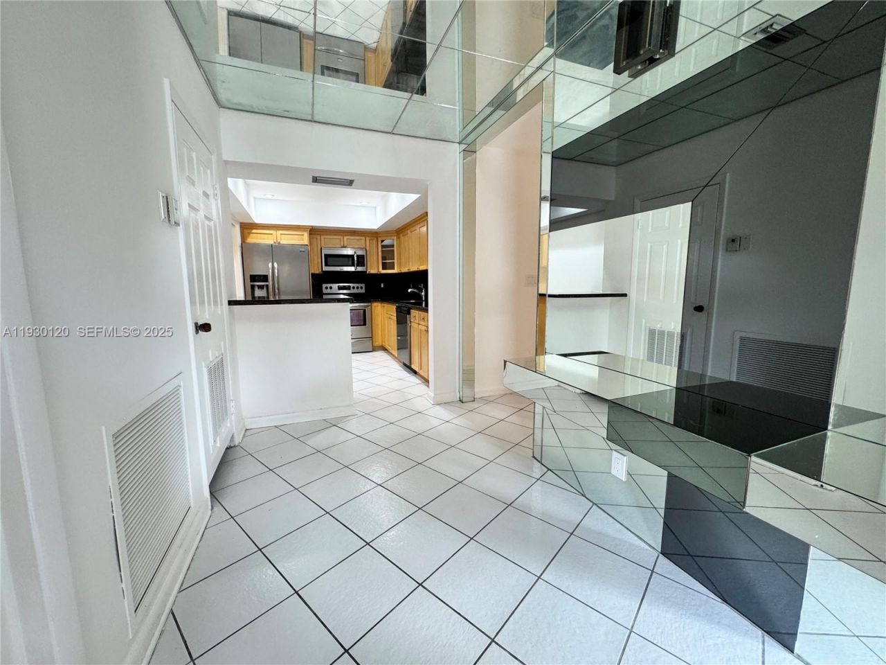 2001 S Saint Andrews Rd, Unit 121, Hollywood, FL 33021 Photo