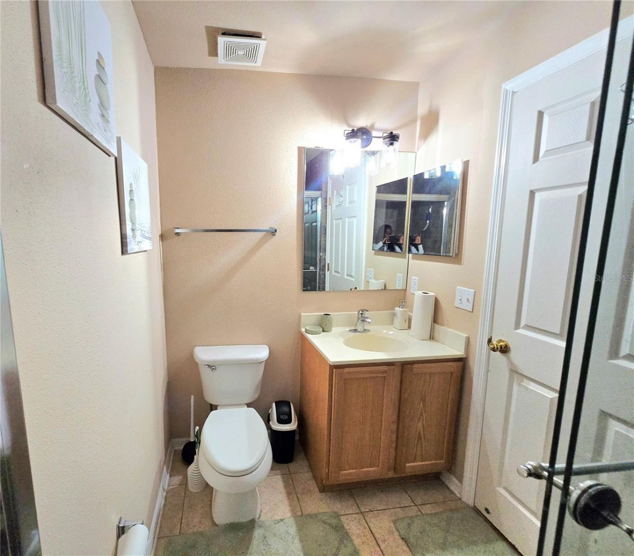 4607 Ashburn Square Drive, Tampa, FL 33610 Photo