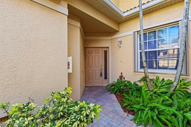 6021 Jonathans Bay Cir, Unit 101, Fort Myers, FL 33908 Photo