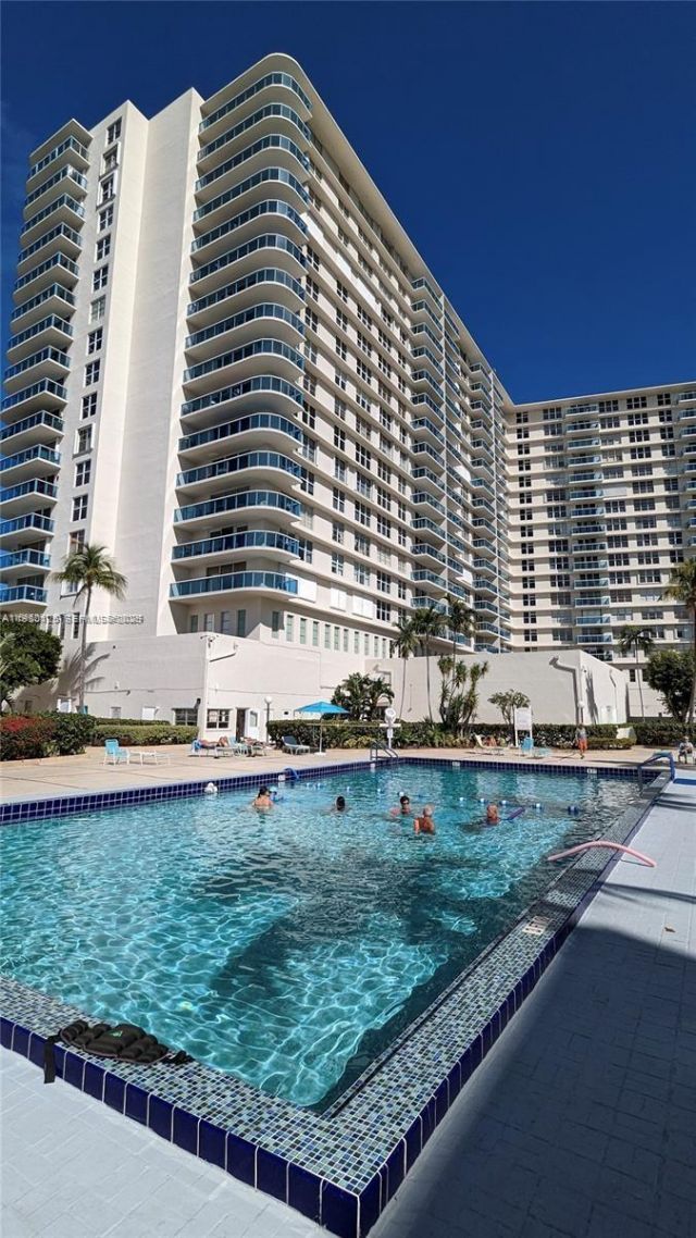 3800 S Ocean Dr, Unit 1812, Hollywood, FL 33019 Photo