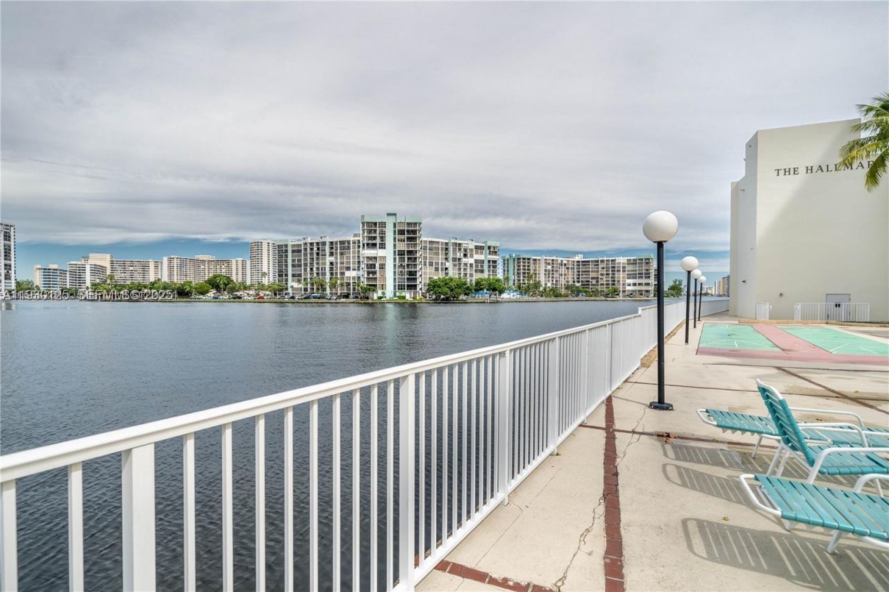 3800 S Ocean Dr, Unit 1812, Hollywood, FL 33019 Photo