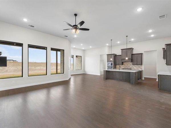 136 Lila Lake Drive, Waxahachie, TX 75165