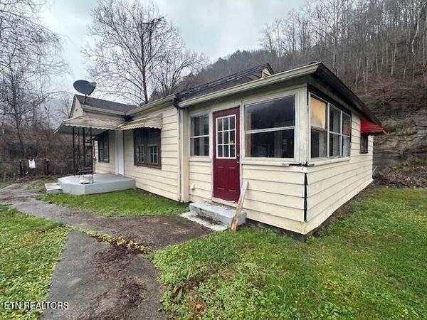 13086 KY-38, Evarts, KY 40828