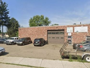 2615 Harrisburg Road NE, Canton, OH 44705