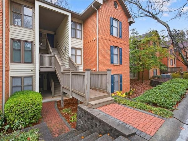710 Garden Court, Atlanta, GA 30328