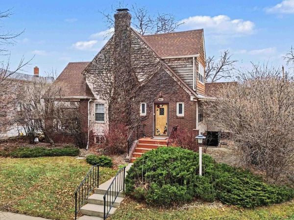 903 FULTON ST, Rapid City, SD 57701