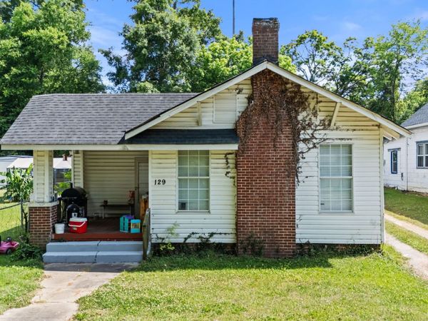 129 W Ellawood Avenue, Cedartown, GA 30125