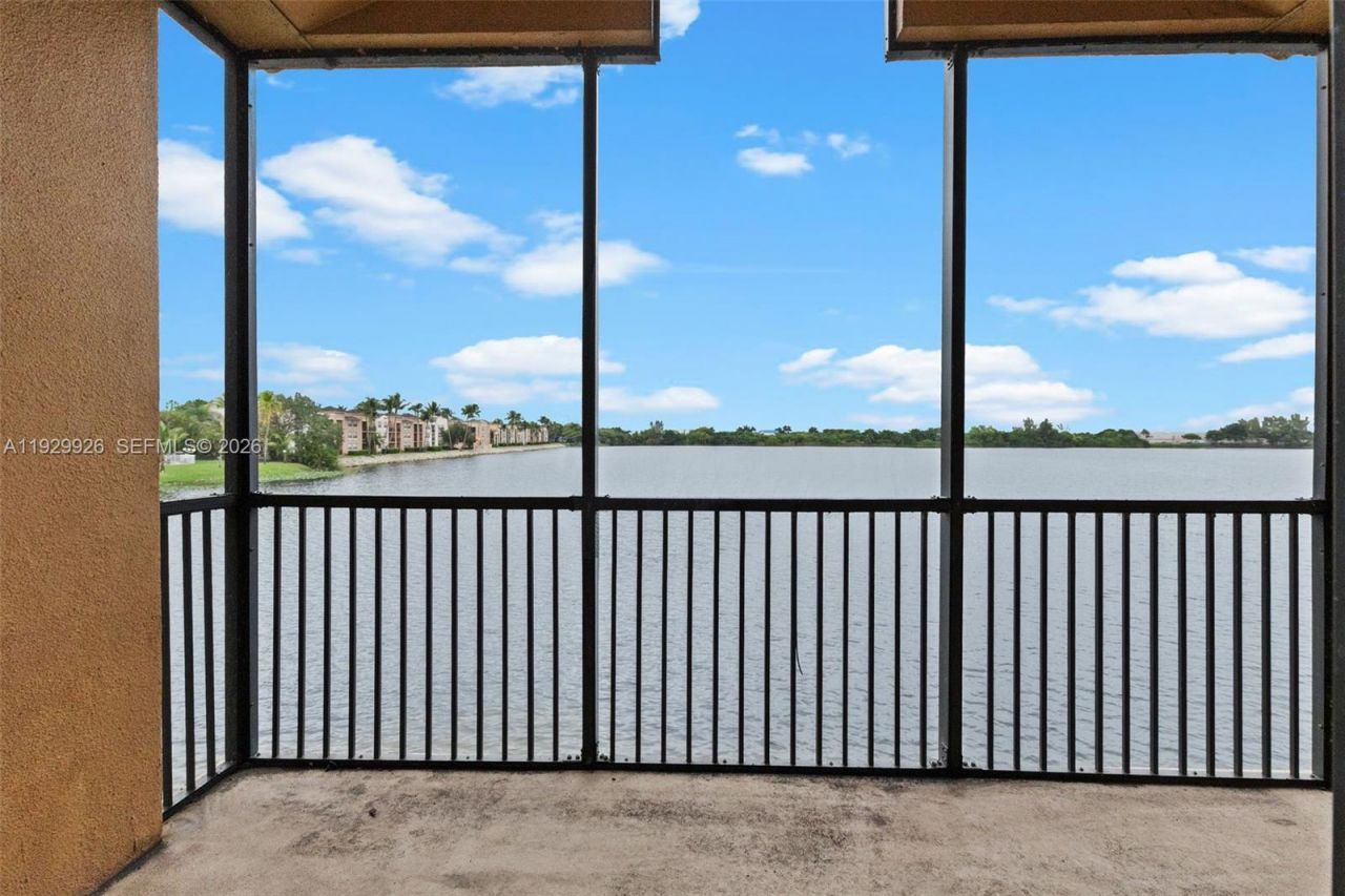 15569 N Miami Lakeway N, Unit 205-16, Miami Lakes, FL 33014 Photo