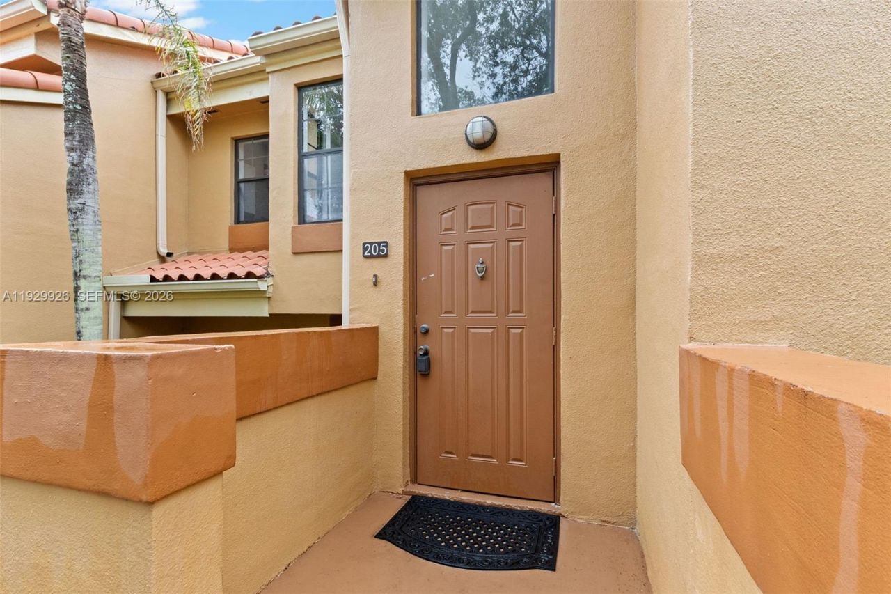 15569 N Miami Lakeway N, Unit 205-16, Miami Lakes, FL 33014 Photo