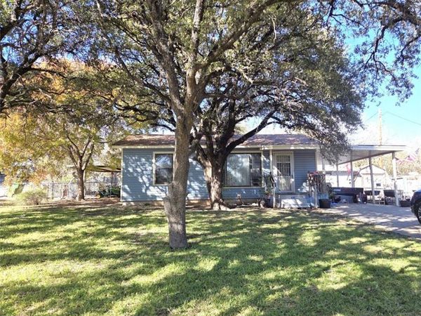 200 Hill Top Road, Glen Rose, TX 76043