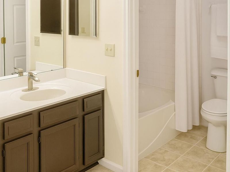 160 Langshire Court, Unit 14-15, Florence, KY 41042 Photo 10