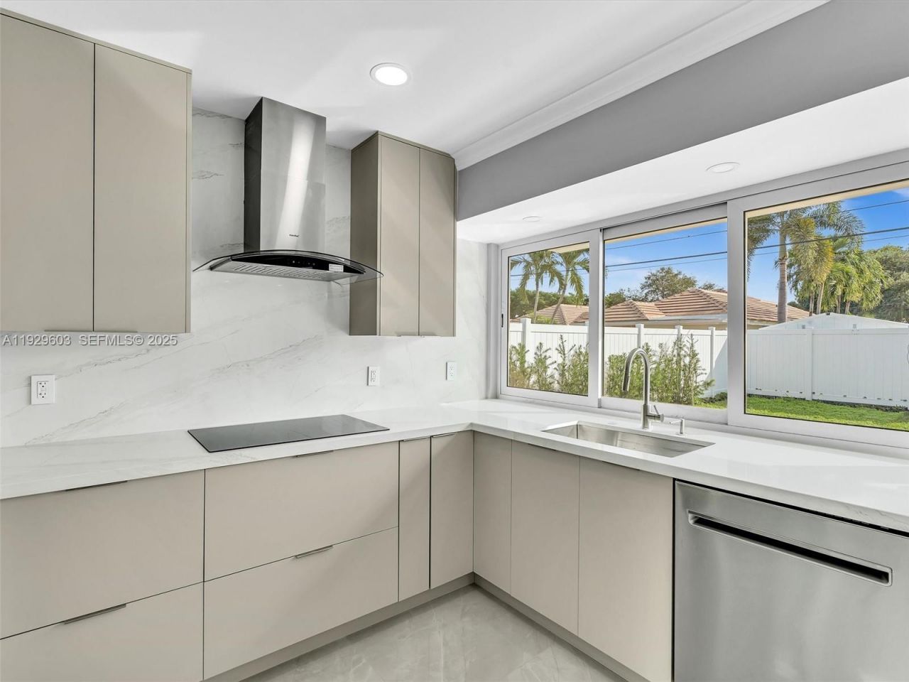 2144 NE 64th St, Fort Lauderdale, FL 33308 Photo