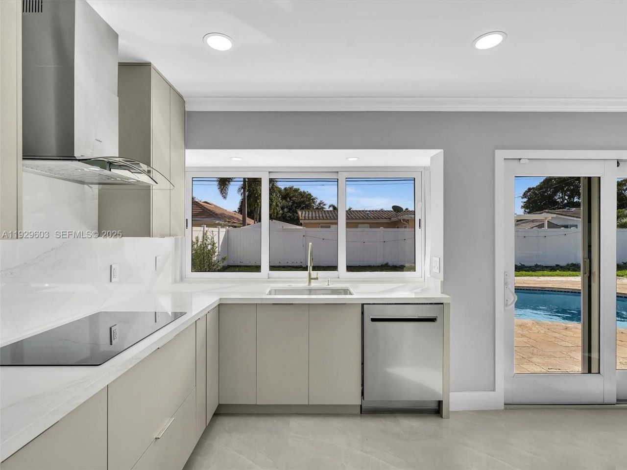 2144 NE 64th St, Fort Lauderdale, FL 33308 Photo