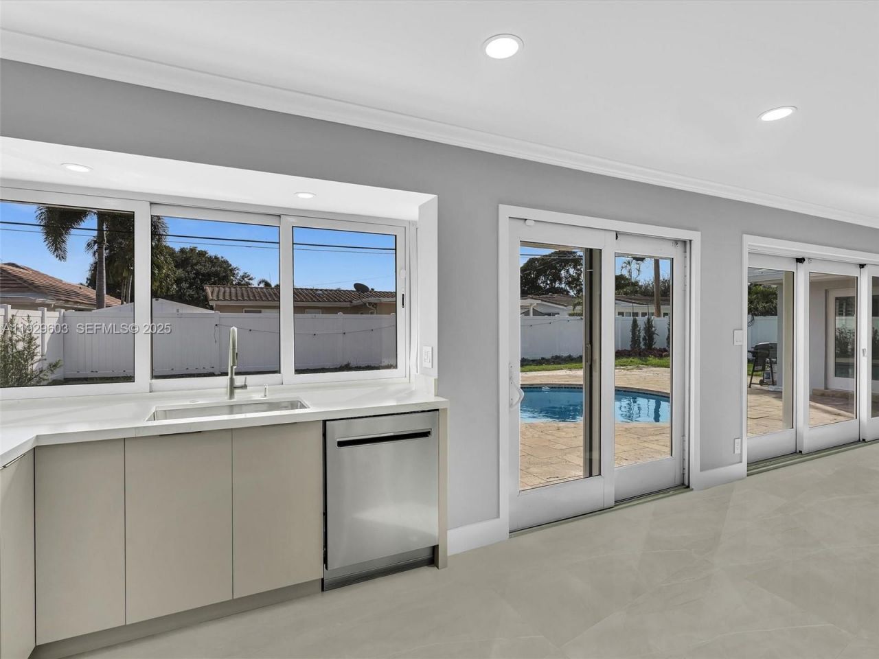 2144 NE 64th St, Fort Lauderdale, FL 33308 Photo