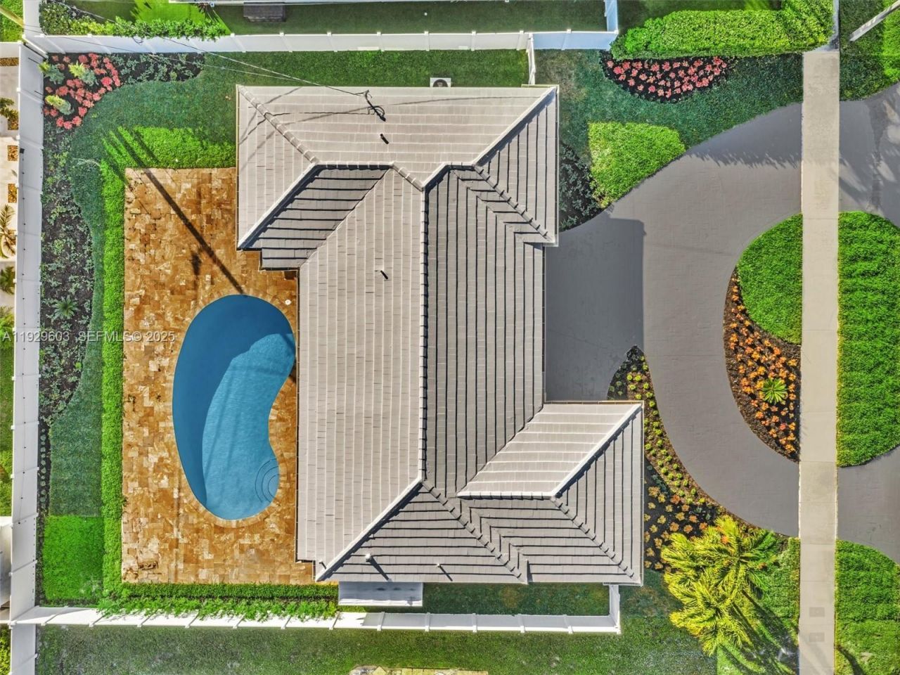 2144 NE 64th St, Fort Lauderdale, FL 33308 Photo