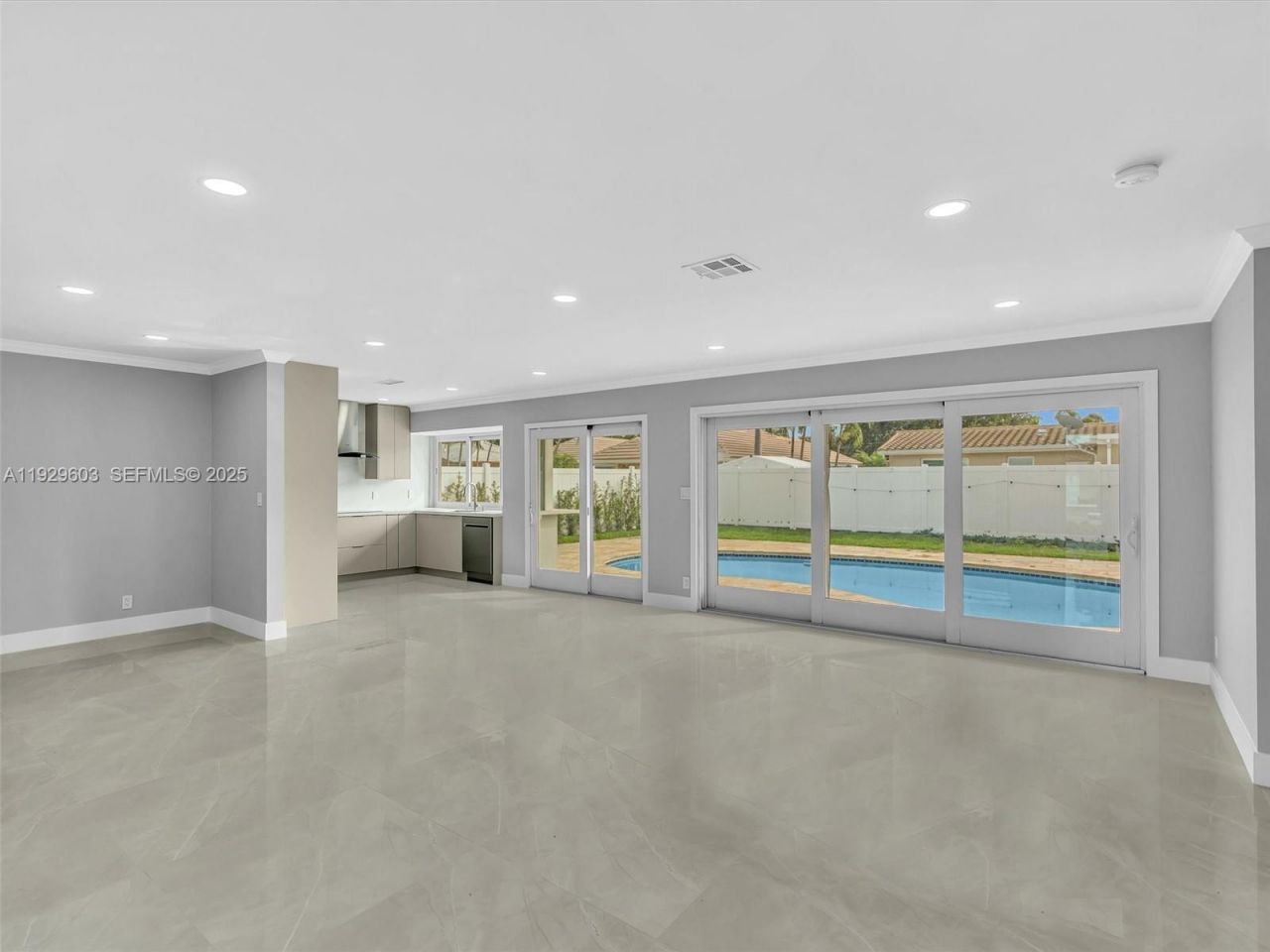 2144 NE 64th St, Fort Lauderdale, FL 33308 Photo